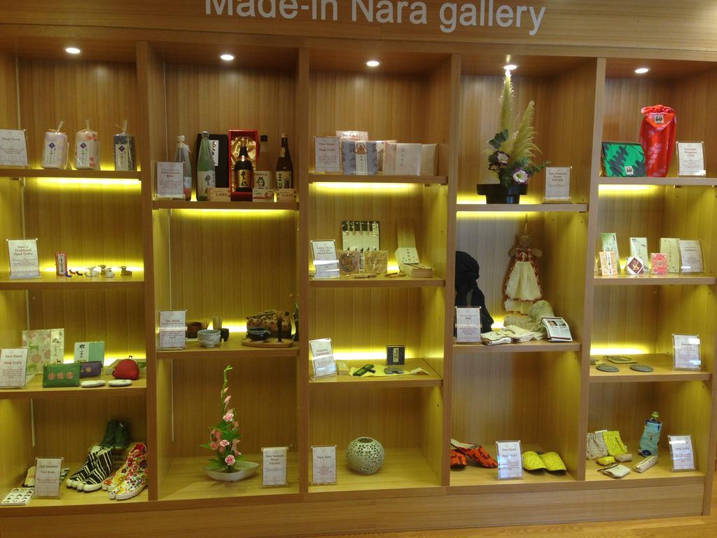 Nara Visitor Center And Inn Екстер'єр фото